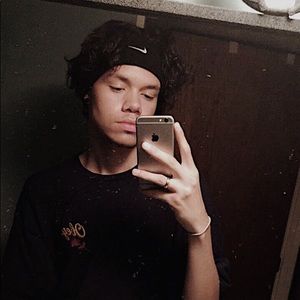 Meet your Posher, Evan